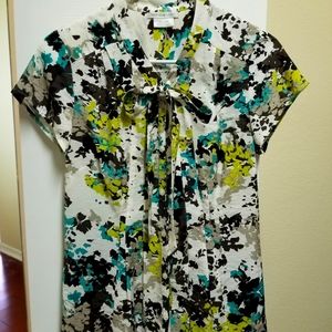 Van heusan short sleeve shirt